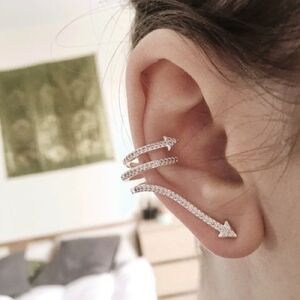 Stella & Dot Pave Arrow Ear Cuff